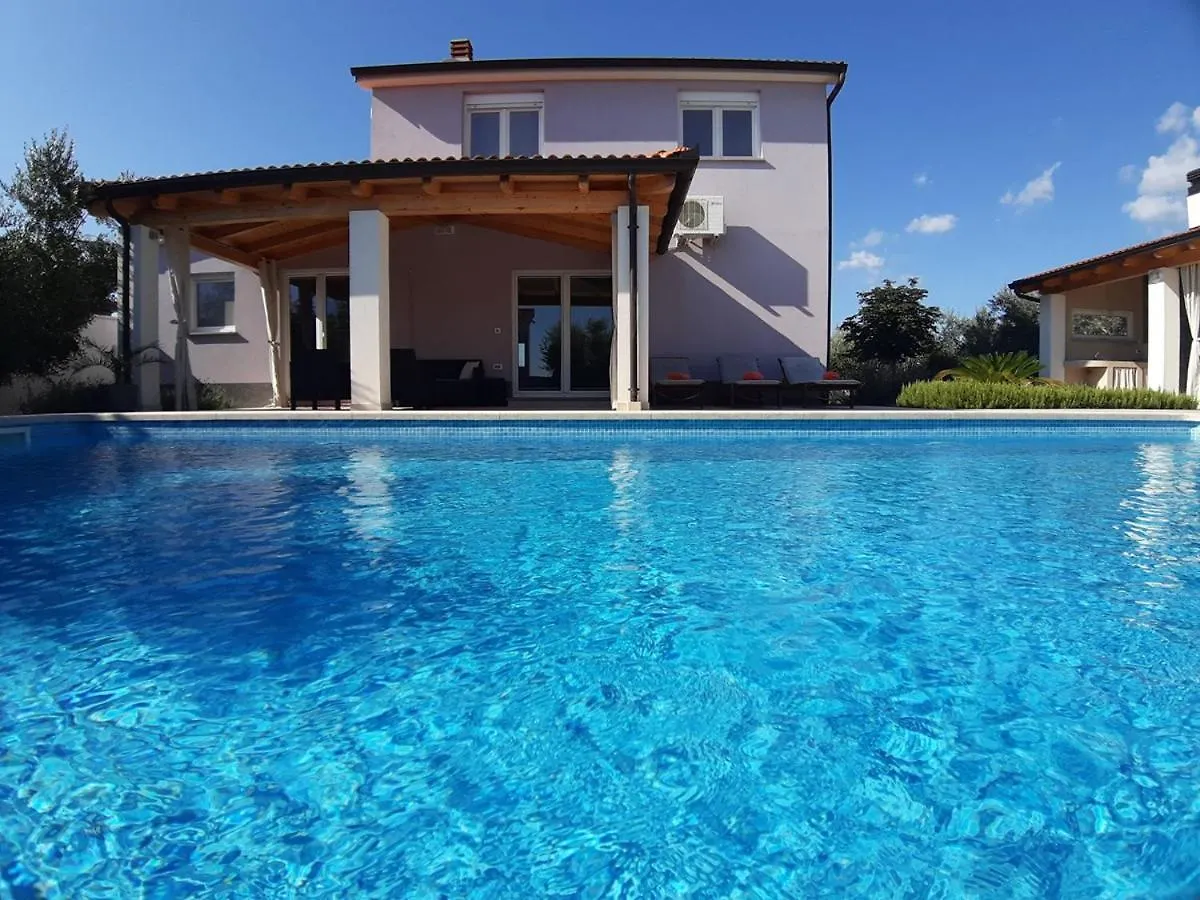 Villa Zeus Pula Kroatien