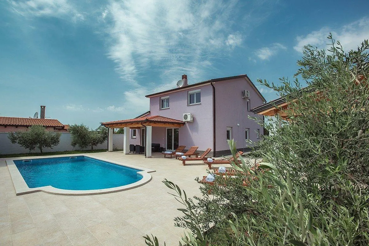 Ferienhaus Villa Zeus Pula Kroatien